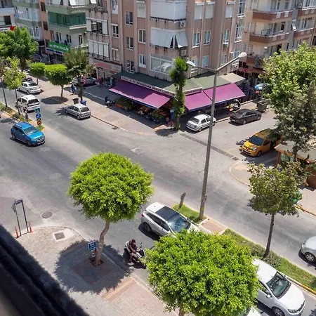 Центр Города Апартаменты 1+1 *